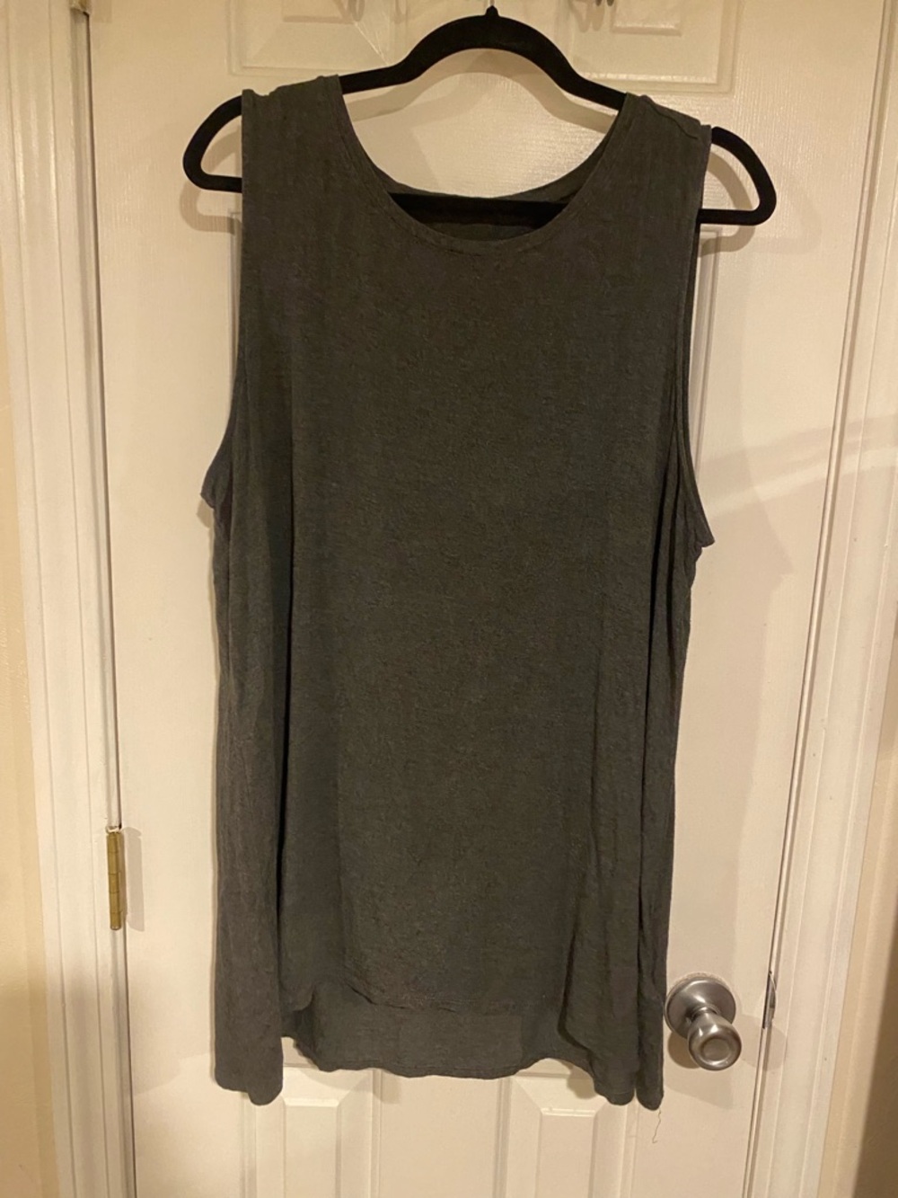 Amazon Essentials Charcoal Gray Scoop Neck Tank Top